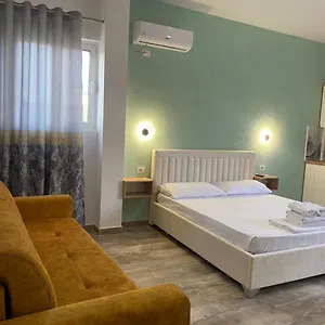Gray&oli , Wlora Albania